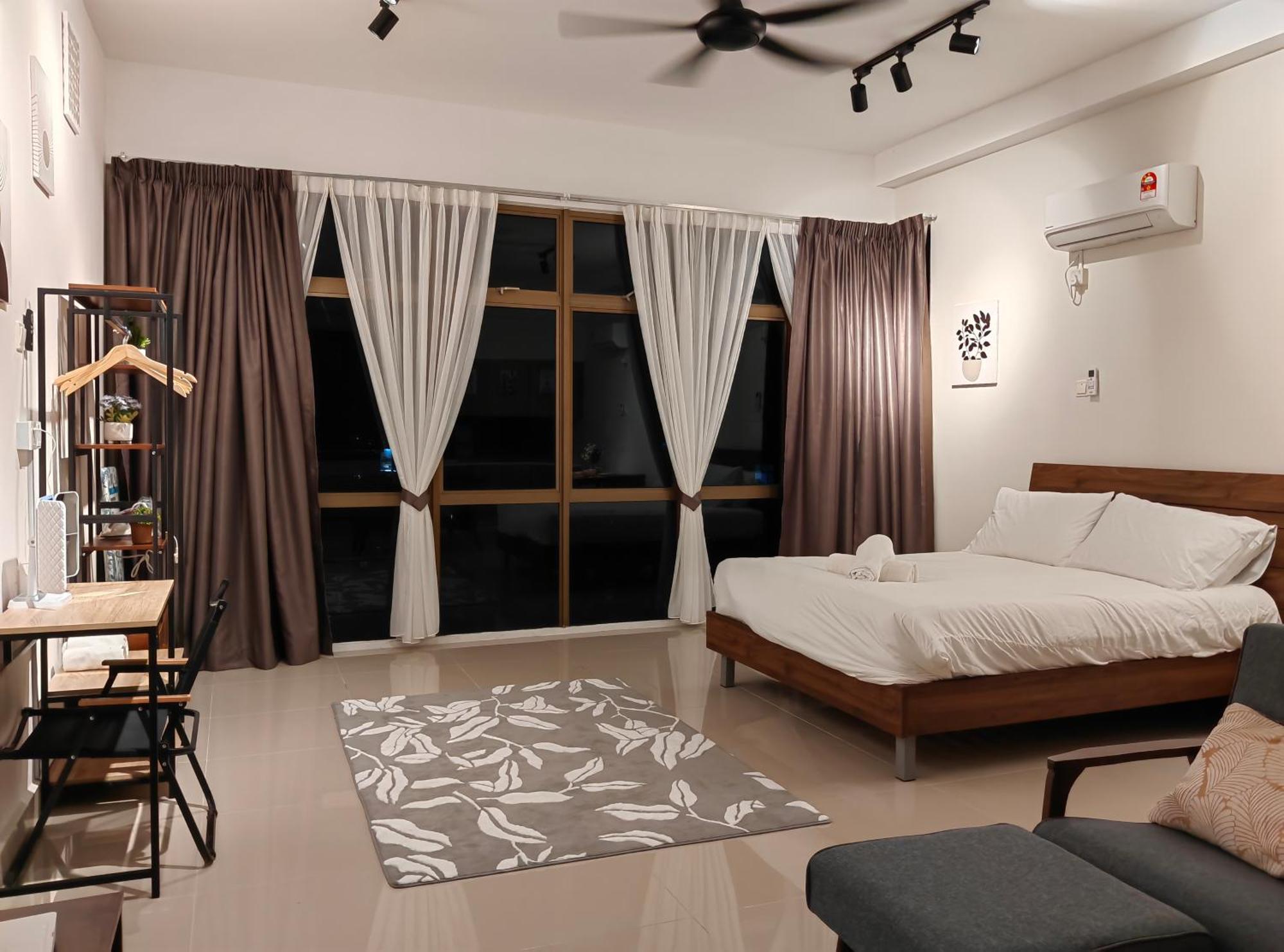 Apartment Oasis *